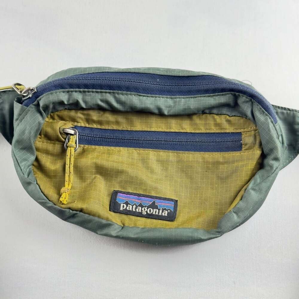 Patagonia Ultralight Black Hole Mini Hip Pack Green Ripstop
